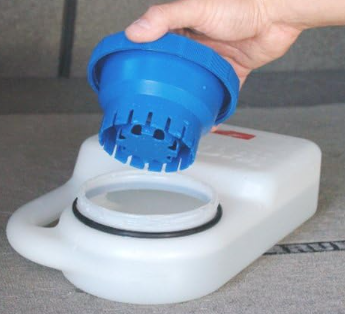Portable pet water bottle